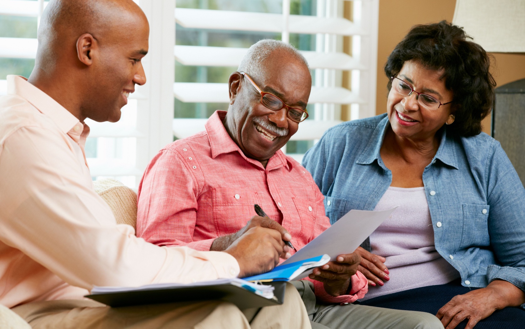 Family estate planning with wills and trusts