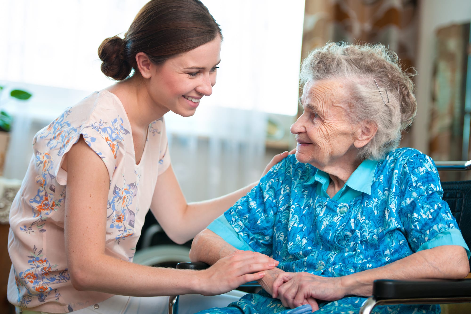 Senior receiving quality long term care